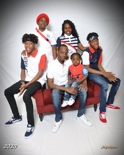 Portrait Photo Packages – Starting at $55 + Tax