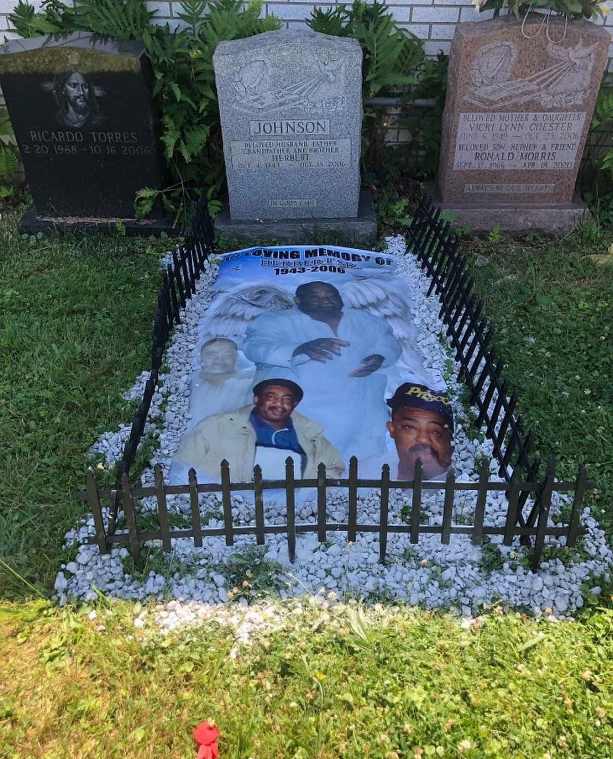 MEMORIAL GRAVE COVER BLANKETS