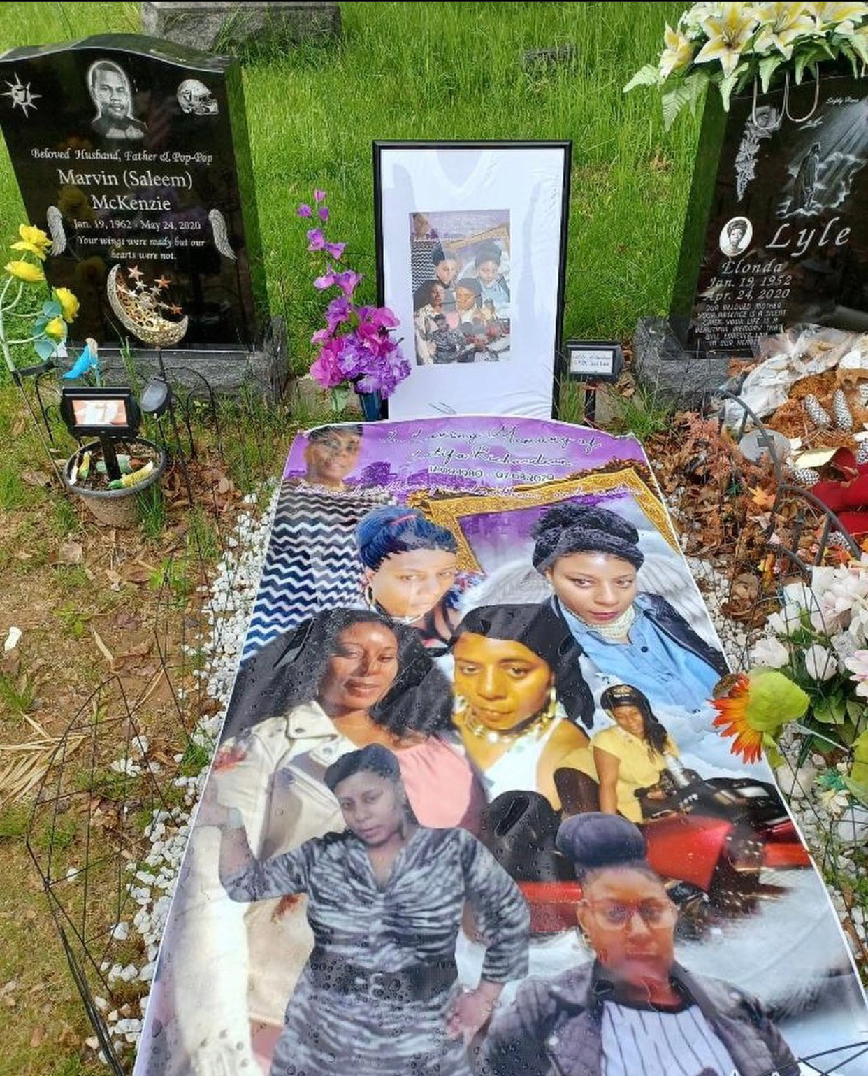 MEMORIAL GRAVE COVER BLANKETS